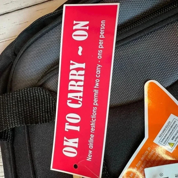 Rockland luggage small canvas carry on bag with strap NWT - Picture 8 of 8